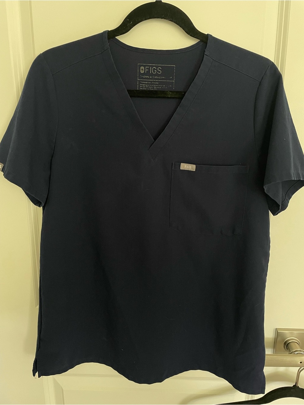 Figs Women’s Navy V-Neck Scrub Top with Chest Pocket
